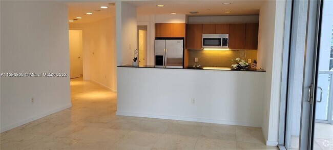 Building Photo - 1050 Brickell Ave Unit 1420 Rental