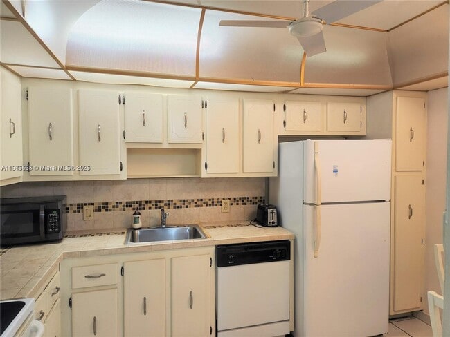 Photo - 3375 N Country Club Dr Unit 3