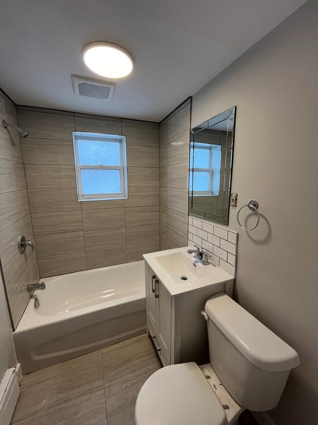 WELCOME TO PINECREST DRIVE - ONE BEDROOM APARTMENT AVAILABLE