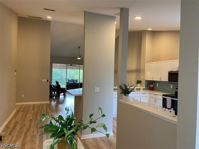 Photo - 5130 Cobble Creek Ct Unidad B202