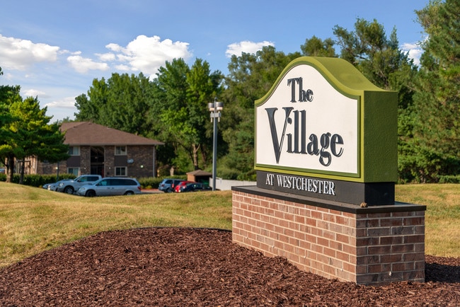 The Village at Westchester - The Village at Westchester Apartamentos