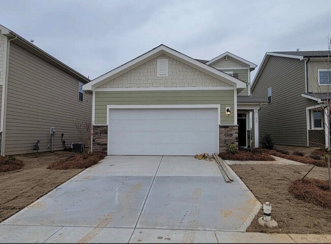 Photo - 1007 Maylen Trce