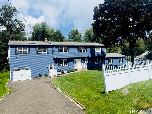 7 Colony Rd Unidad A