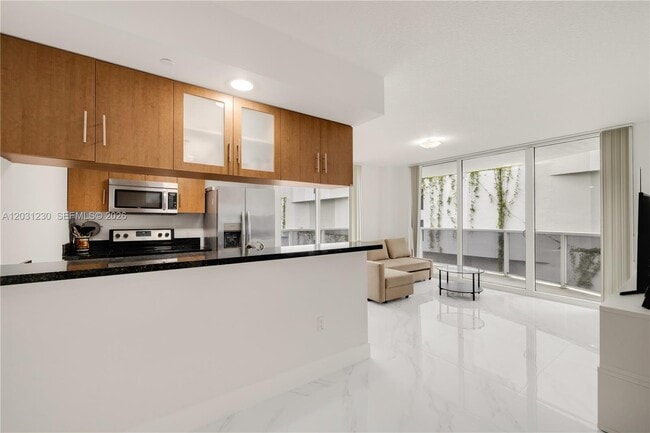 Photo - 601 NE 23rd St Unit 706