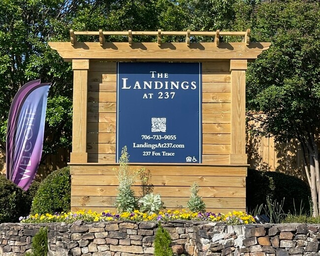 The Landings at 237