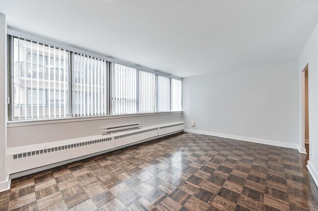 Photo - Skyliner Unit 00601