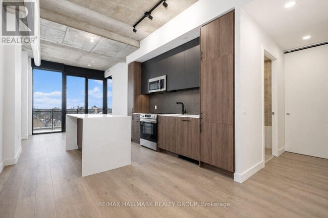 Photo - 10 James St Unit 713