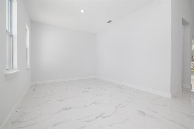 Photo - 9 Watkins Pl