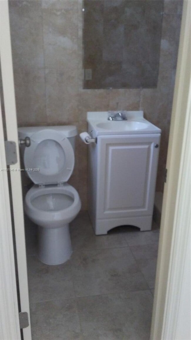 Photo - 13770 NE 20th Pl Unit 03