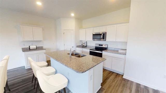 Photo - 623 Colgate Cir