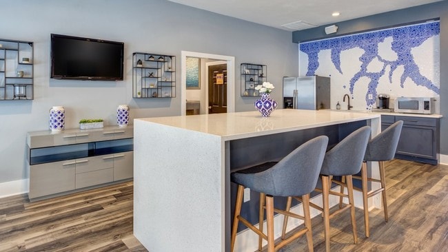 Photo - The Venetian Student Living