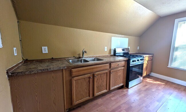 204 W Larch Ave Unit 2