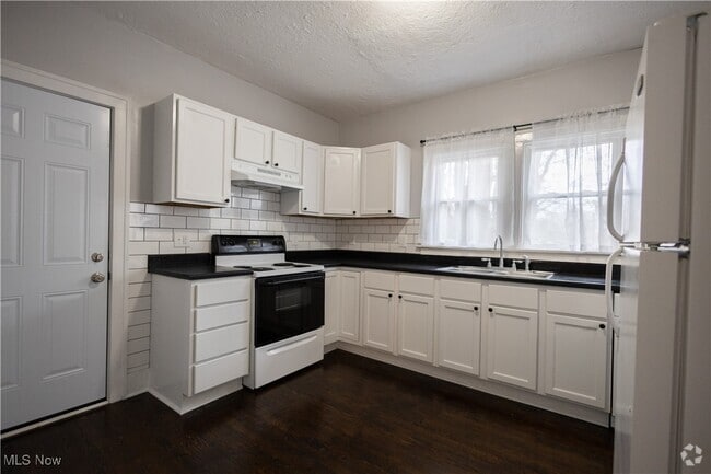 Building Photo - 1235 18th St NW Rental