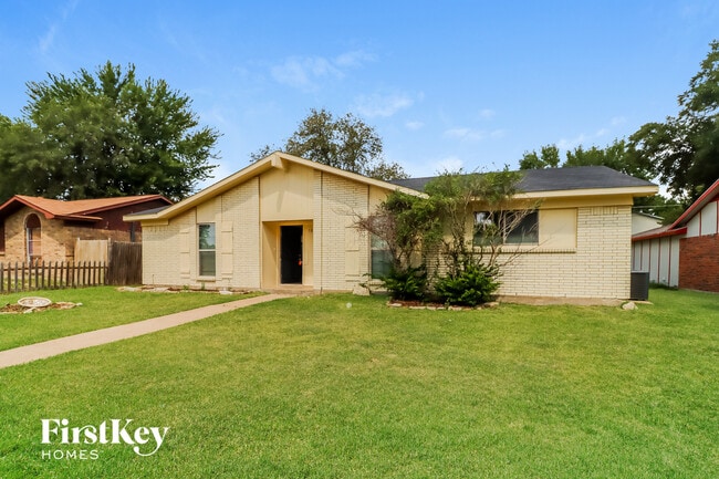 Photo - 1805 Japonica Ln