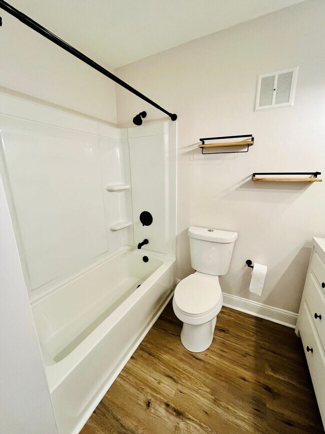 1935 Gardiner Ln Condo Unit F92 Condo for Rent in Louisville, KY