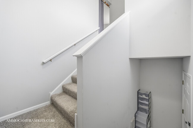 Photo - 148 Bertram Dr Unidad O