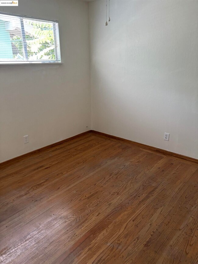 Photo - 1310 B St