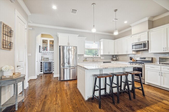 Photo - 829 Wakefield Dr