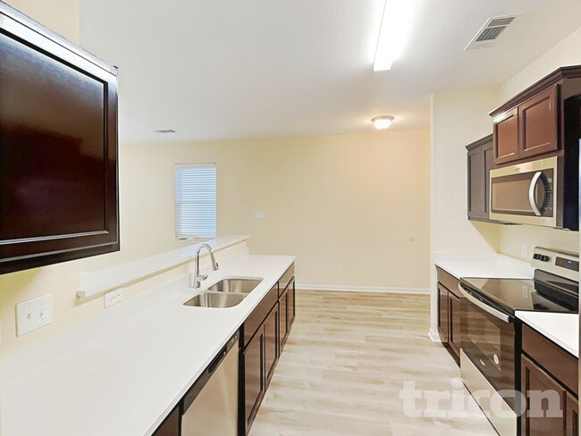 Photo - 2055 Sweet Lilac Dr