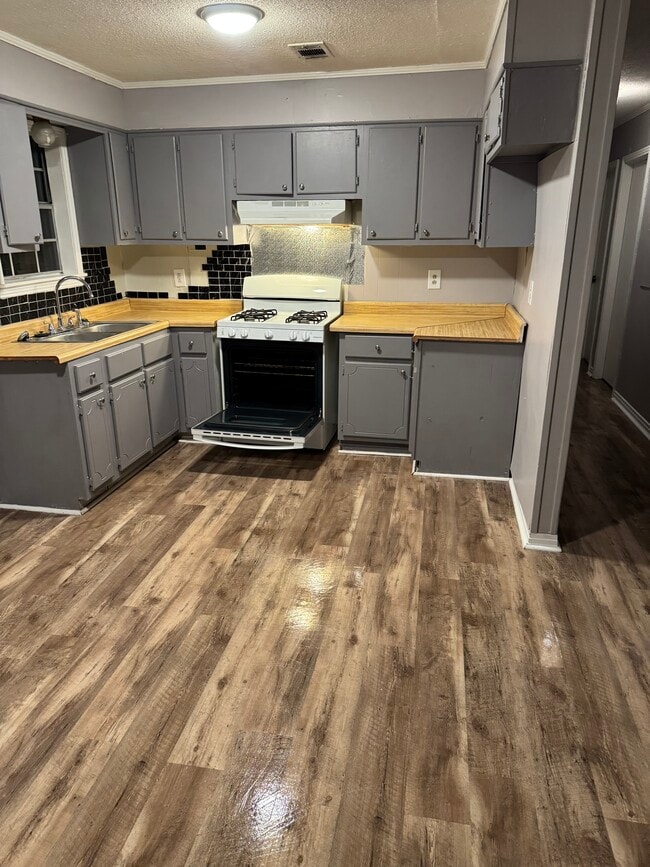 Photo - 3113 Beasley Dr