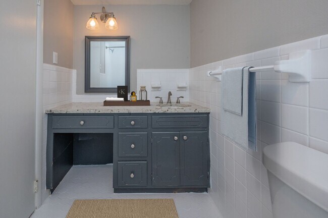 Photo - Highland Cliffs