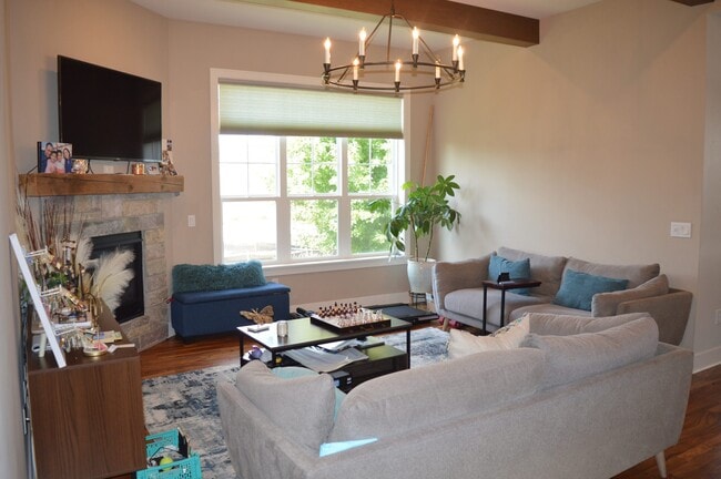 Photo - 2621 Dublin Way