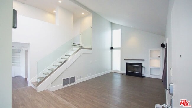 Photo - 2724 Angelo Dr