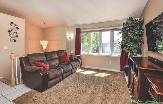 Photo - 4831 Opal Ln NW