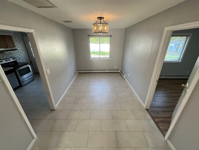 Photo - 33 Country Greens Dr Unit 1