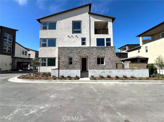 Building Photo - 414 Clipper