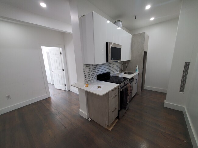 Building Photo - 5 Peterborough St Unit 25 Rental