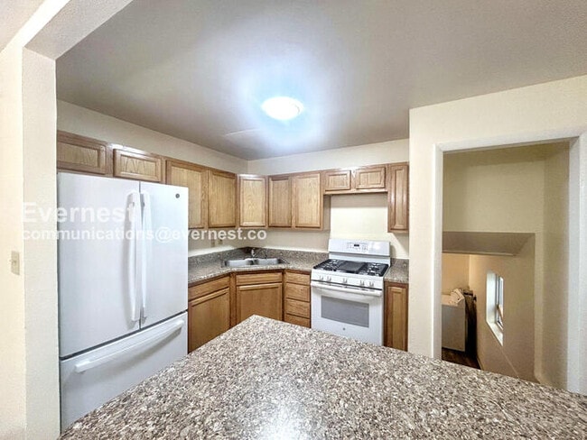 Photo - 808 S Sheridan Ave