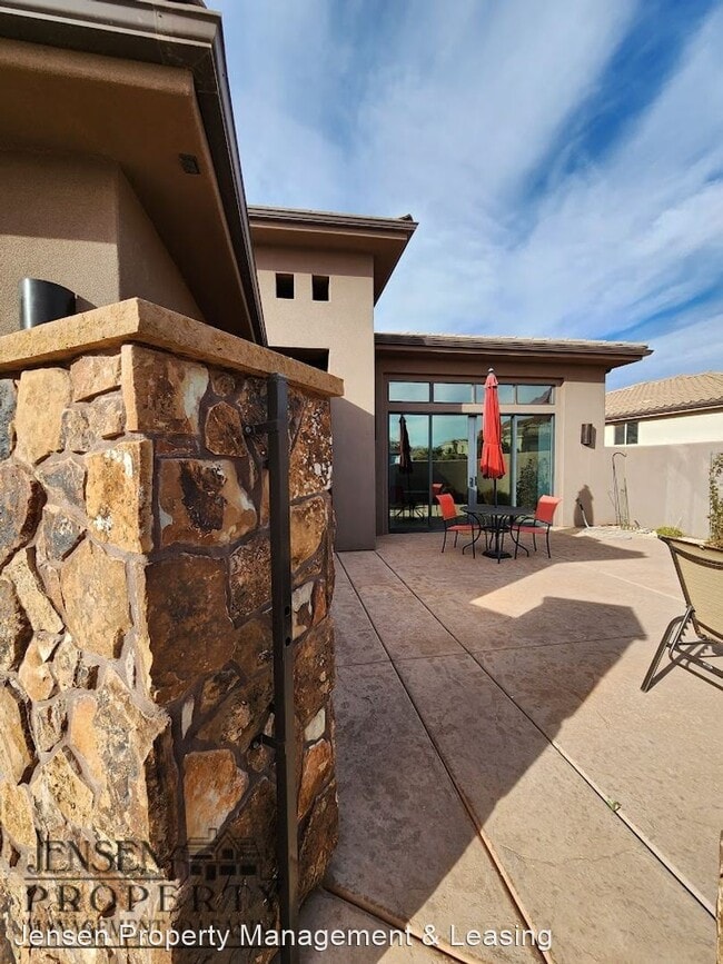 4 br, 3 bath House 173 North Tenaya Court Rental For Rent in Ivins