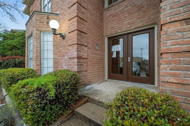 Photo - 12100 Overbrook Ln Unidad 17D