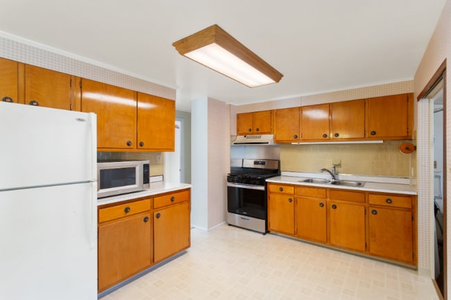 Photo - 1409 Seward Dr