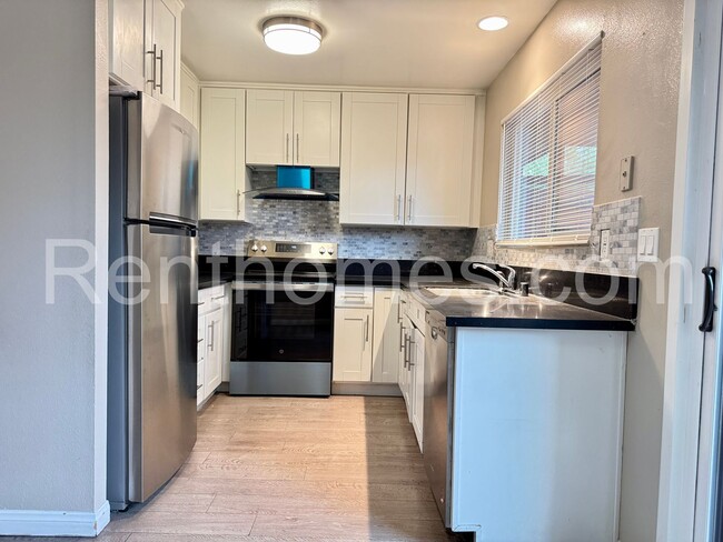 Photo - 9405 Gold Coast Dr