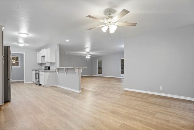 Photo - 1347 E Palm Dr