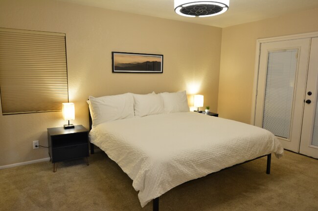 Photo - 909 N Matterhorn Rd