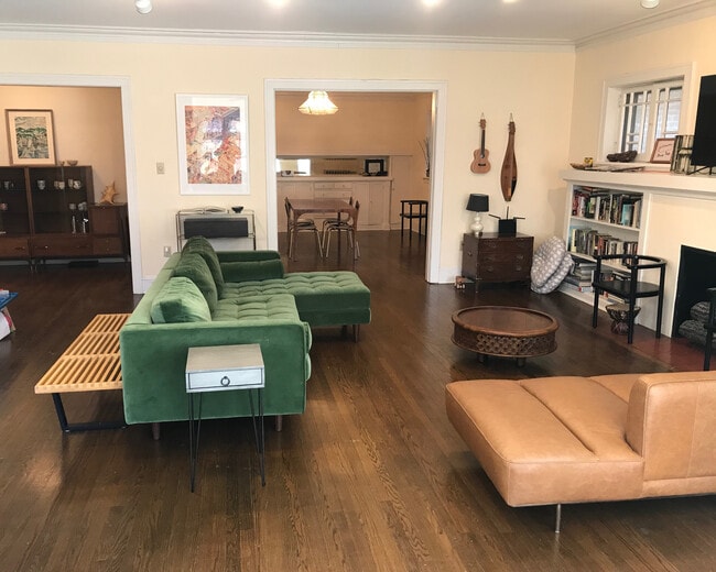 Living Room & Dining Room - 2737 N Hampden Ct Unit 2