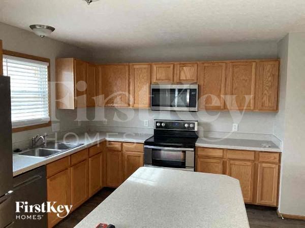 Photo - 1211 Sassafras Ln