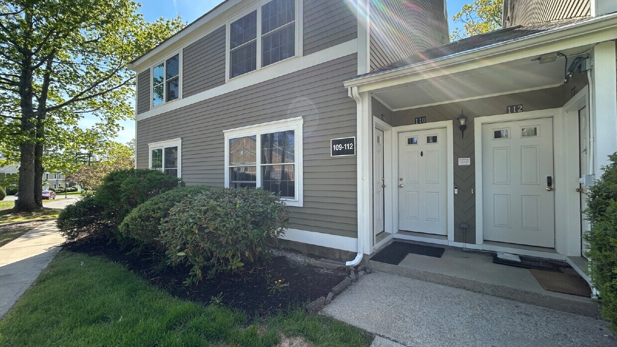 Fully Furnished 2BR/2BA Condo in Old Orcha... - Fully Furnished 2BR/2BA Condo in Old Orcha...