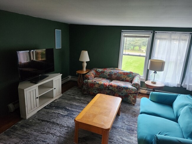 Photo - 2460 US Route 5 N