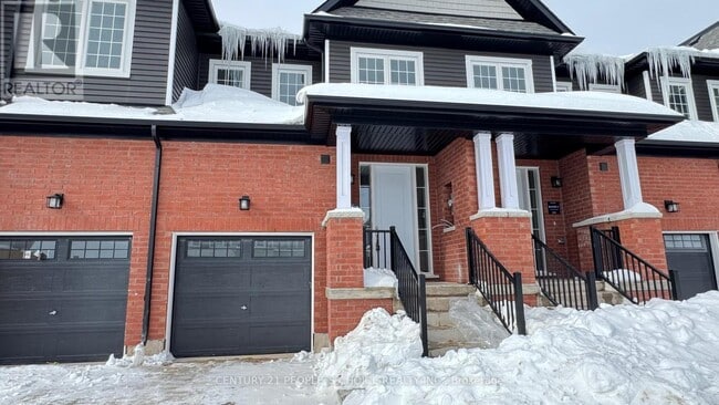 Photo - 150 Molozzi St