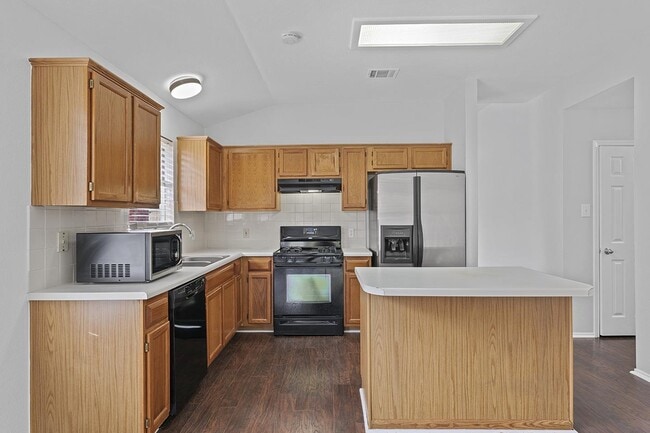 Photo - 15509 Ozone Pl