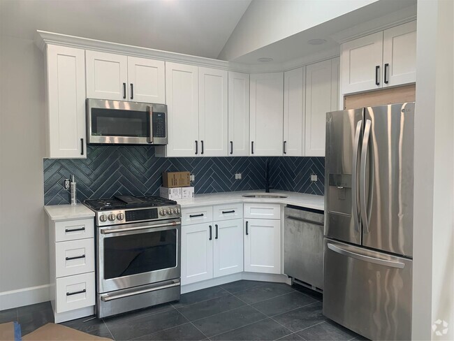 Building Photo - 144 2nd St Rental