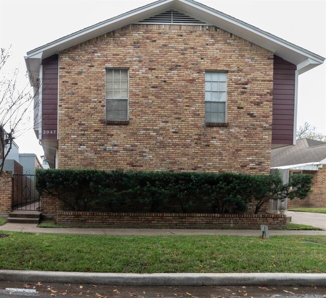 Photo - 2047 Sul Ross St Apartment Unit 4