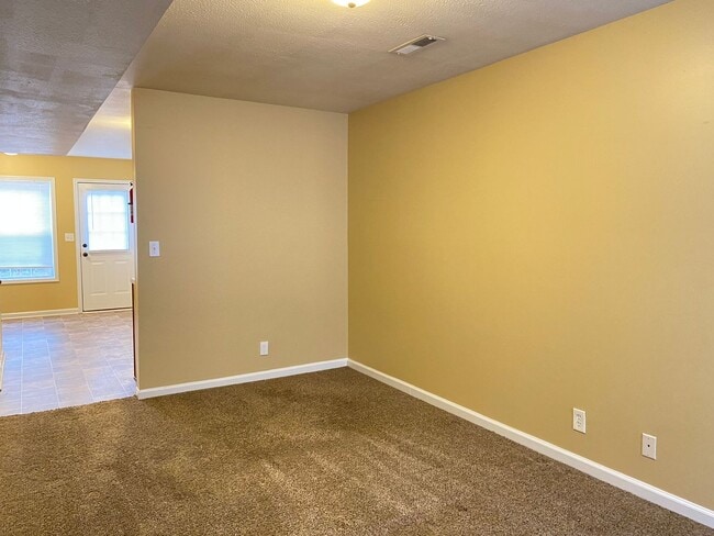 Photo - 803 Golf View Pl Unit C