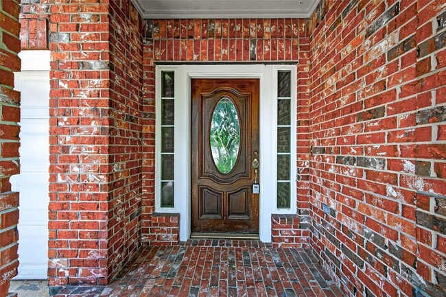 Photo - 7902 Fall Hollow Dr