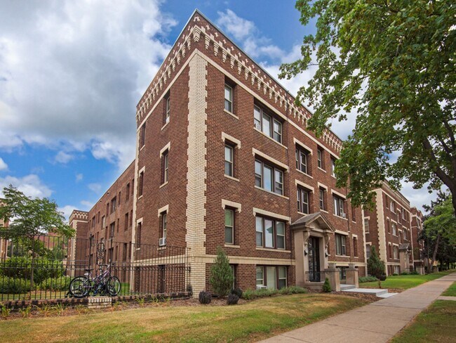 Building Photo - 2809 Park Ave Unit 2809-B3