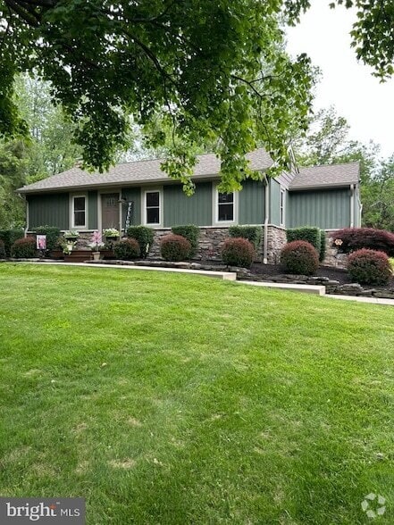 Building Photo - 3426 Bursonville Rd Rental